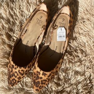 Time and tru leopard flats
